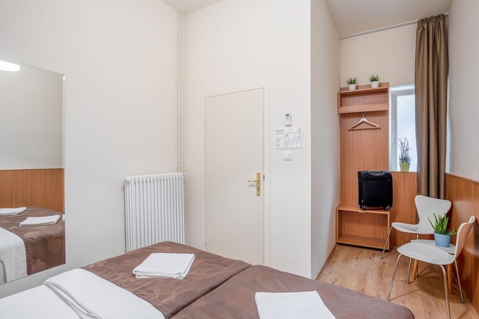 Imagen de la habitación del Hotel Booking BnB. Foto 9
