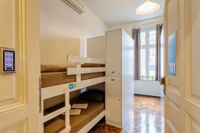 Imagen de la habitación del Hotel Booking BnB. Foto 11