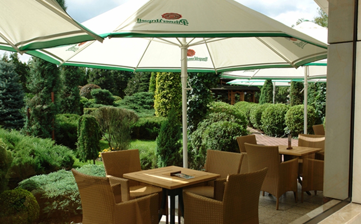 Imagen de los exteriores del Hotel Booking Crown Piast and Spa. Foto 15