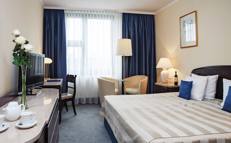 Imagen de la habitación del Hotel Booking and Spa. Foto 3