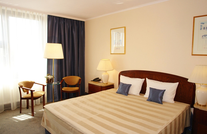 Imagen de la habitación del Hotel Booking and Spa. Foto 6