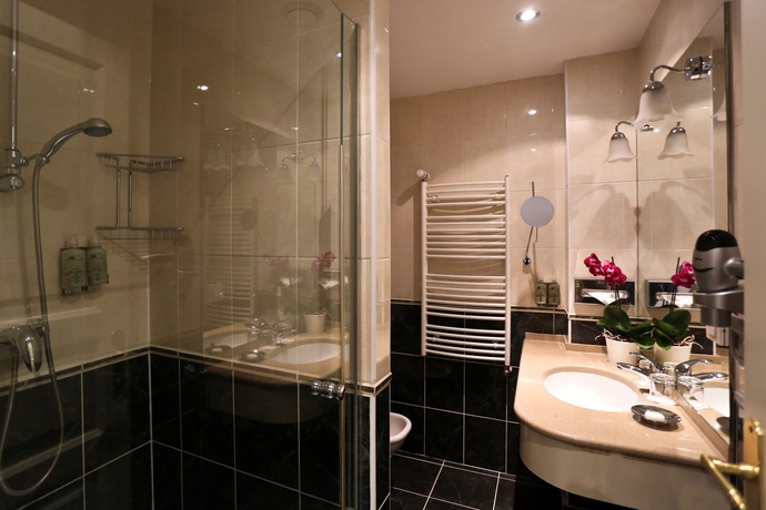 Imagen de la habitación del Hotel Bookquet. Foto 11