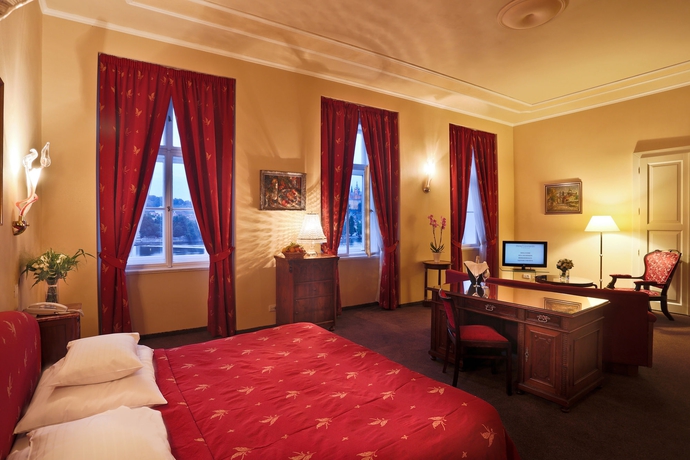 Imagen de la habitación del Hotel Bookquet. Foto 13