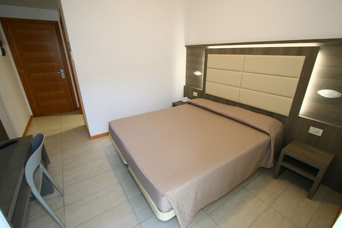 Imagen de la habitación del Hotel Boom. Foto 5