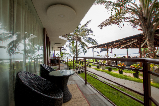 Imagen general del Hotel Boomerang Beach Resort. Foto 10