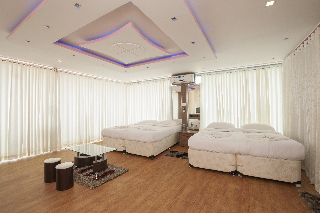 Imagen general del Hotel Boomerang Beach Resort. Foto 12