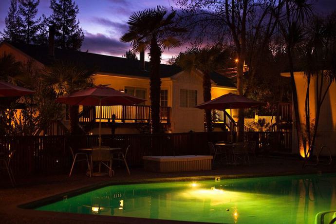 Imagen de la piscina del Hotel Boon + Spa - Adults Only. Foto 18