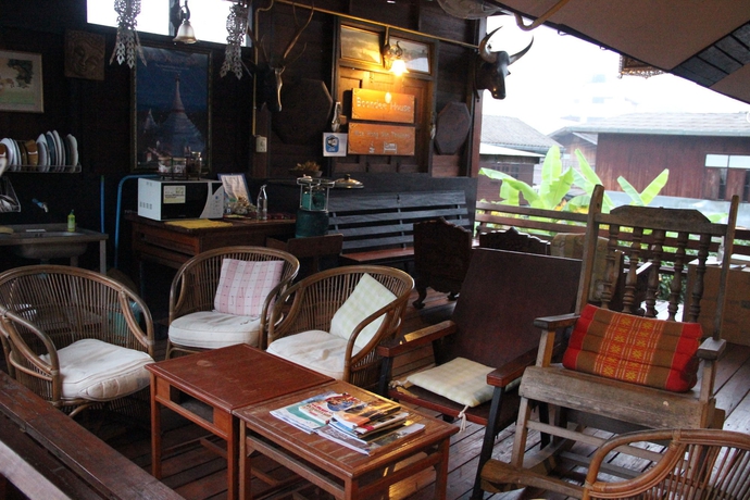 Imagen de los interiores del Hotel Boondee House. Foto 16