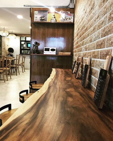 Imagen del bar/restaurante del Hotel Boonnark Bandb. Foto 5