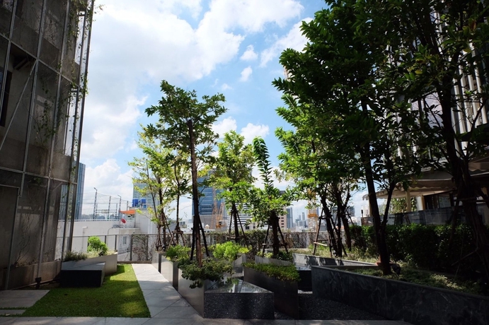 Imagen de los exteriores del Hotel Boonrumpa Condotel. Foto 9