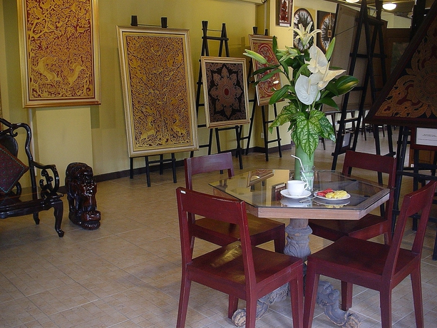 Imagen del bar/restaurante del Hotel Boonsiri Place Hotel. Foto 4