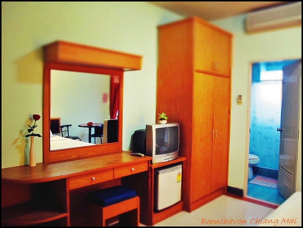 Imagen de la habitación del Hotel Boonthavon. Foto 5