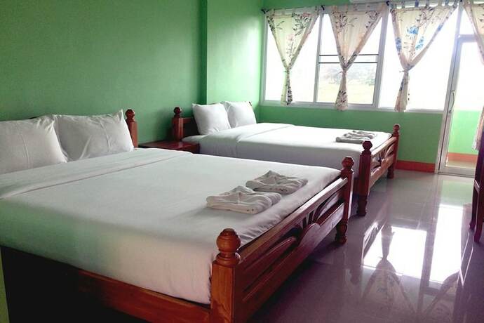 Imagen de la habitación del Hotel Boonto Town. Foto 18