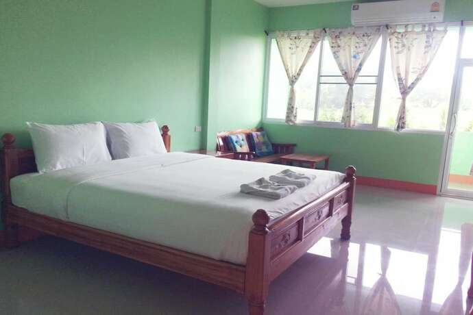 Imagen de la habitación del Hotel Boonto Town. Foto 19