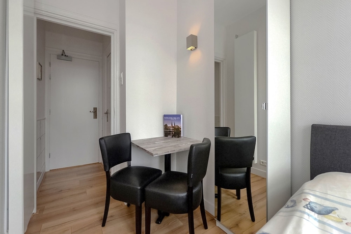 Imagen de la habitación del Hotel Bor Scheveningen. Foto 9