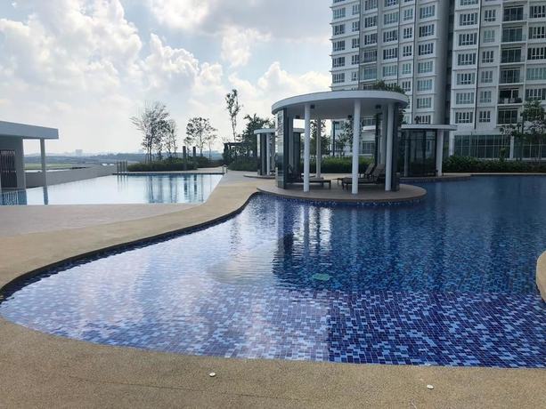 Imagen de la piscina del Hotel Bora Apartment - Danga Bay. Foto 11