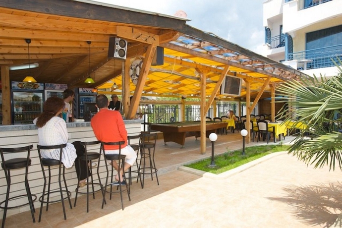 Imagen general del Hotel Bora Bora. Foto 9