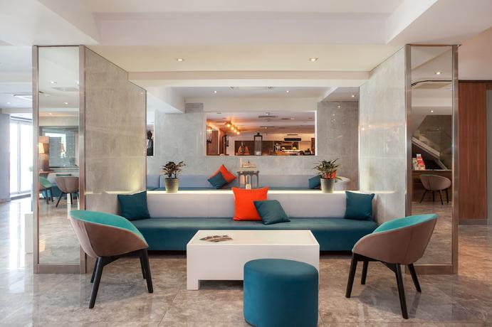 Imagen de los interiores del Hotel Bora Bora Ibiza Malta - Adults Only. Foto 11