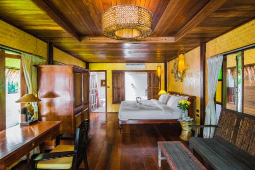 Imagen de la habitación del Hotel Bora Bora Villa Phuket. Foto 3
