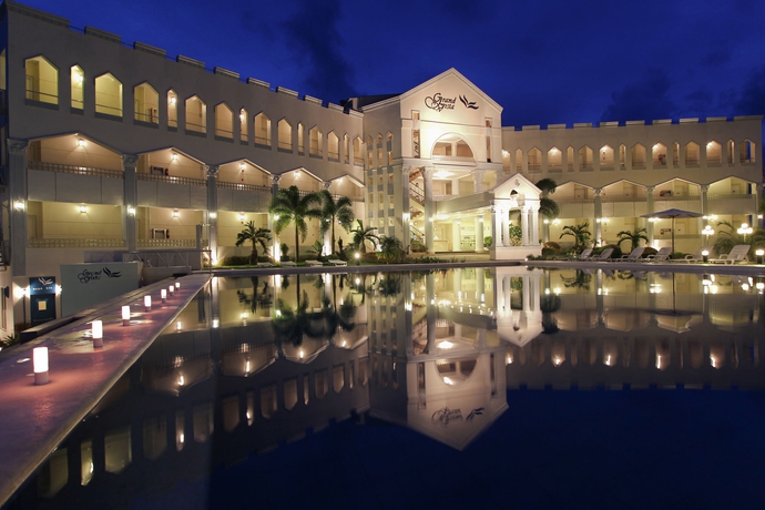 Imagen general del Hotel Boracay Grand Vista Resort Y S. Foto 1