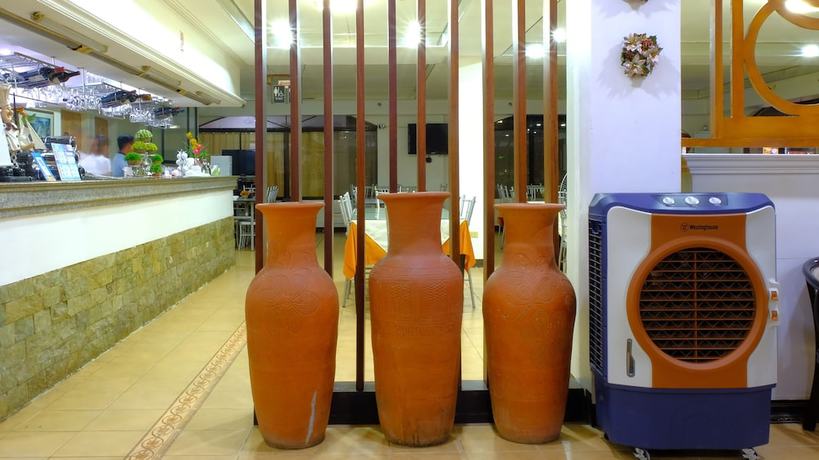 Imagen del bar/restaurante del Hotel Boracay Holiday Resort. Foto 2