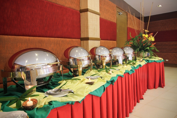 Imagen de los interiores del Hotel Boracay Tropics Resort. Foto 11