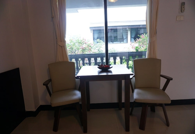 Imagen de la habitación del Hotel Borarn House. Foto 12