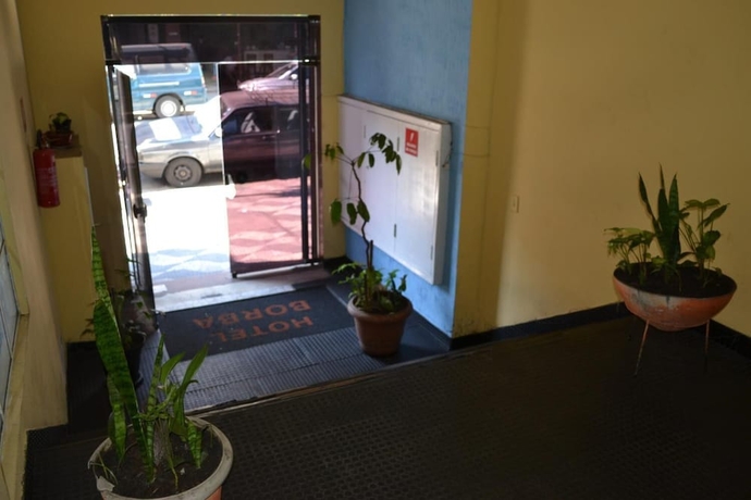 Imagen de los interiores del Hotel Borba. Foto 12