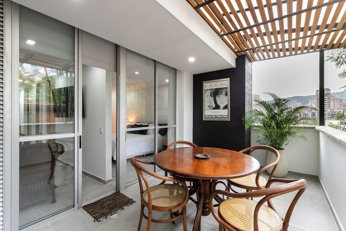 Imagen de la habitación del Hotel Borbon Suites. Foto 6