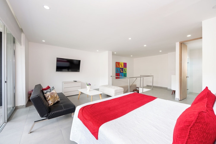 Imagen de la habitación del Hotel Borbon Suites. Foto 13