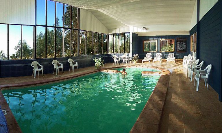 Imagen de la piscina del Hotel Borde Lago. Foto 7