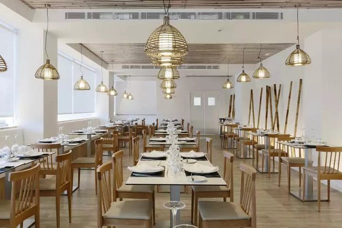 Imagen general del Hotel Bordoy Alcudia Bay - Adults Only. Foto 8