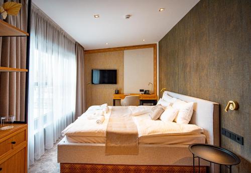 Imagen general del Hotel Bordűr Wellness Superior &eacute;s Szőnyegm&uacute;zeum. Foto 2