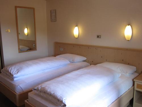 Imagen de la habitación del Hotel Borest. Foto 6