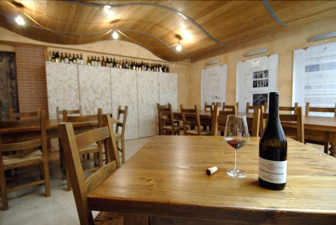 Imagen del bar/restaurante del Hotel Borghetti. Foto 7