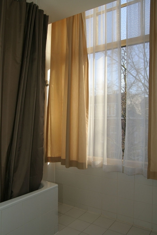 Imagen de la habitación del Hotel Borgmann Villa Hotel. Foto 9