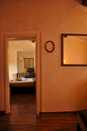 Imagen de la habitación del Hotel Borgo Antico Bibbiena. Foto 6