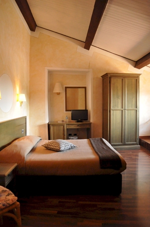Imagen de la habitación del Hotel Borgo Antico Bibbiena. Foto 7