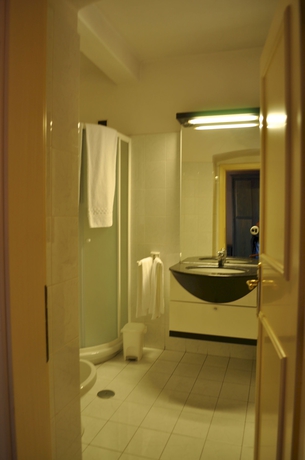 Imagen de la habitación del Hotel Borgo Antico Bibbiena. Foto 12