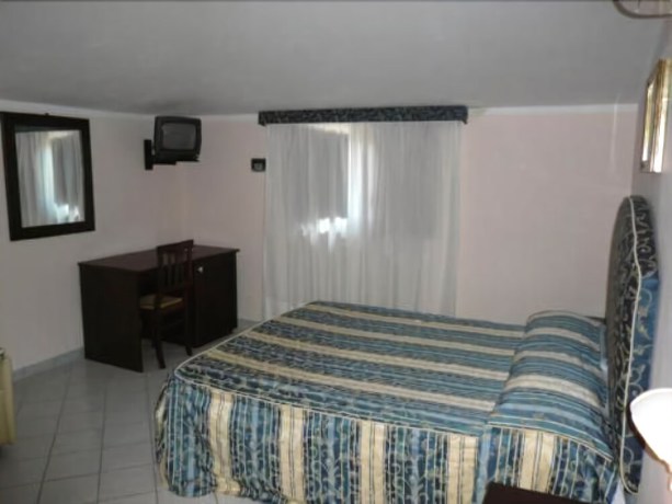 Imagen de la habitación del Hotel Borgo Antico - Poggiòlo del Principe. Foto 14