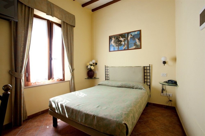 Imagen de la habitación del Hotel Borgo Antico, Siena. Foto 5