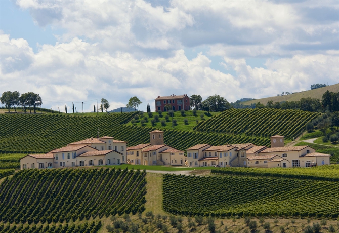 Imagen de los exteriores del Hotel Borgo Condé Wine Resort. Foto 6