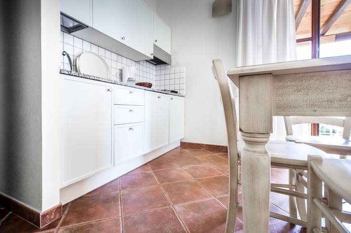 Imagen de la habitación del Hotel Borgo Degli Ulivi Residence. Foto 13