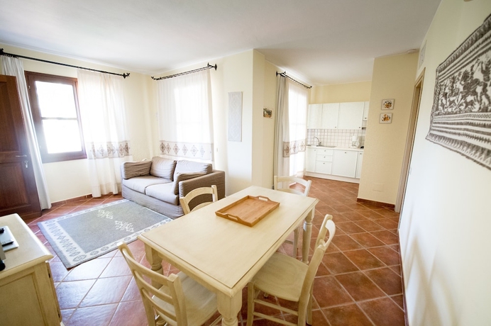 Imagen de la habitación del Hotel Borgo Degli Ulivi Residence. Foto 17