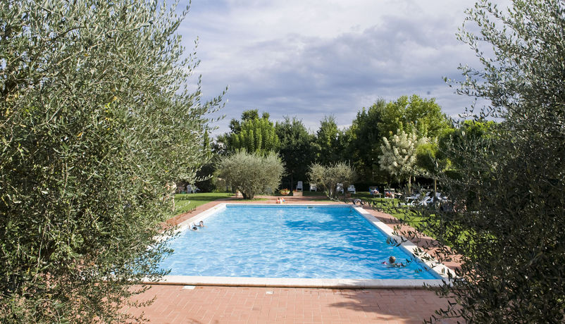Imagen de la piscina del Hotel Borgo Delle More. Foto 19