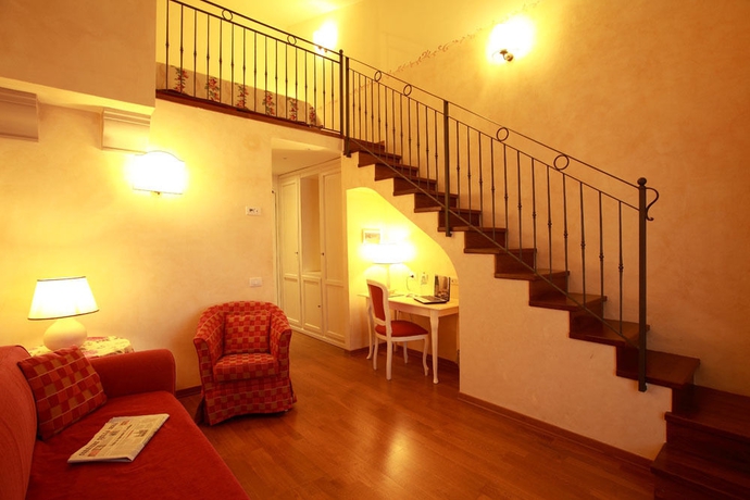 Imagen de los interiores del Hotel Borgo Di Cortefreda Relais. Foto 6