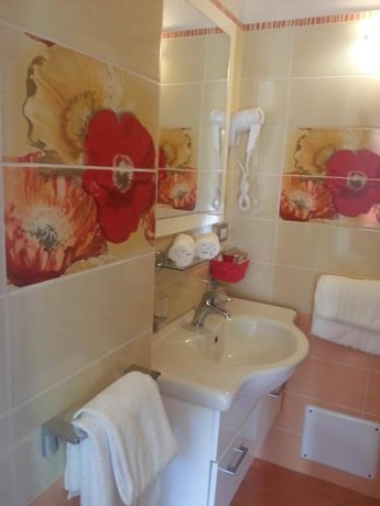 Imagen de la habitación del Hotel Borgo Di Santa Barbara. Foto 9