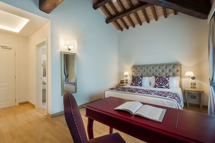 Imagen general del Hotel Borgo La Chiaracia Resort and SPA. Foto 3