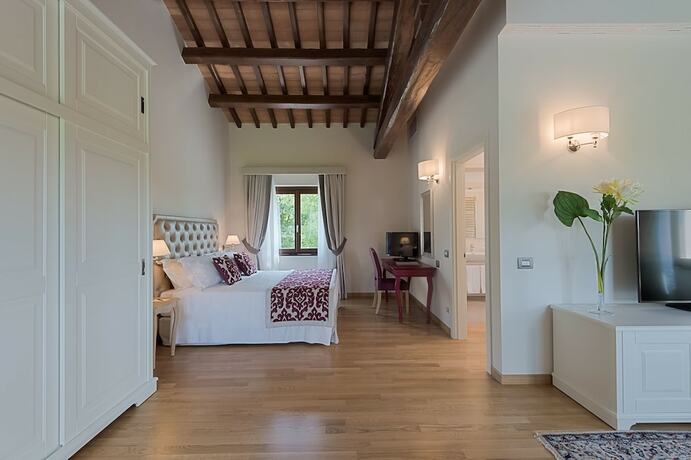 Imagen de la habitación del Hotel Borgo La Chiaracia Resort and SPA. Foto 19