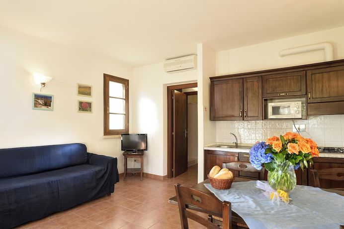 Imagen de la habitación del Hotel Borgo Magliano Resort. Foto 7